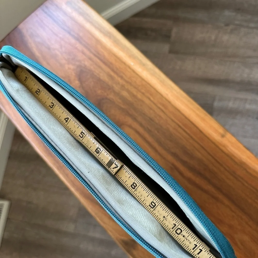 Teal blue nylon laptop computer/ipad 8.5x12” padded zippered pouch case